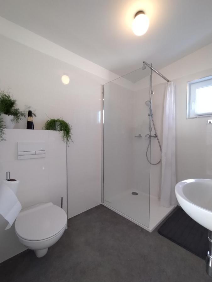 Attic Apartment Catnip Братислава Экстерьер фото